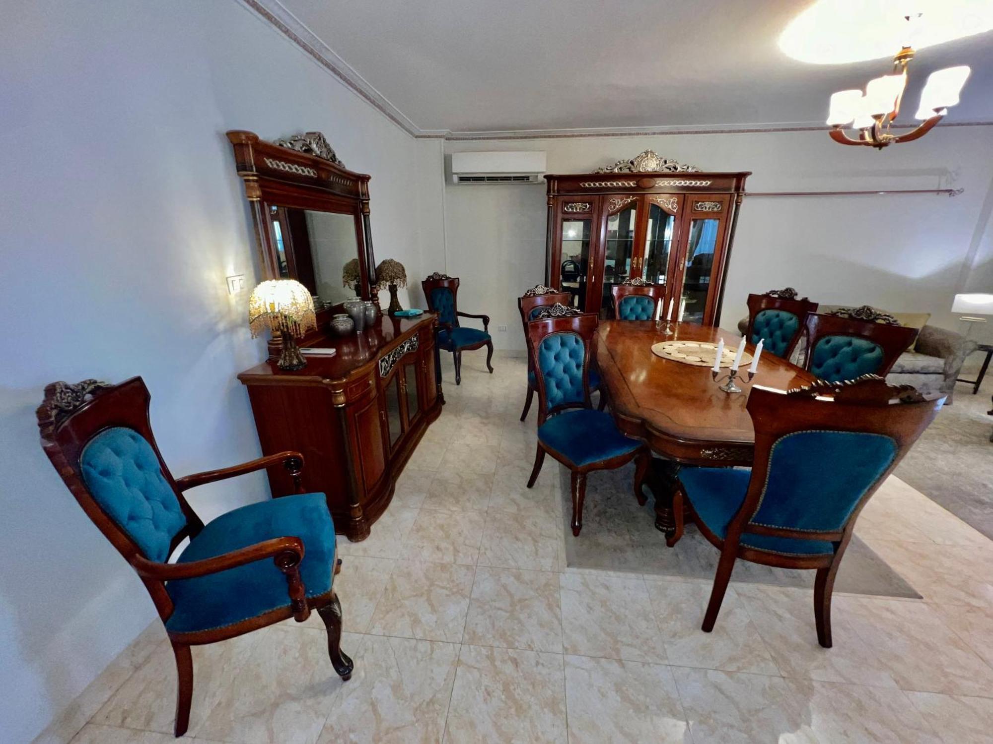 Luxurious 3 Bedroom Rustic Apartment Overlooking Huge Garden - For Families And Couples Каир Экстерьер фото